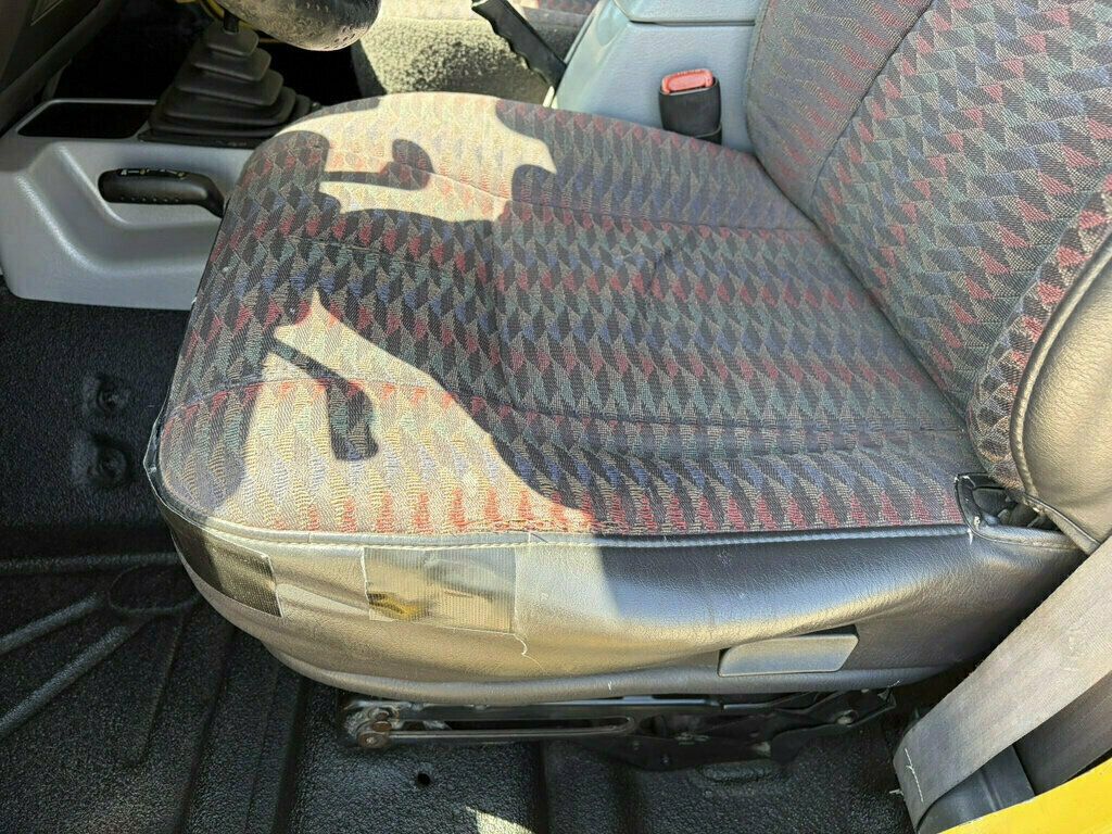 2000 Jeep Wrangler 2dr Sport - 23068343 - 19