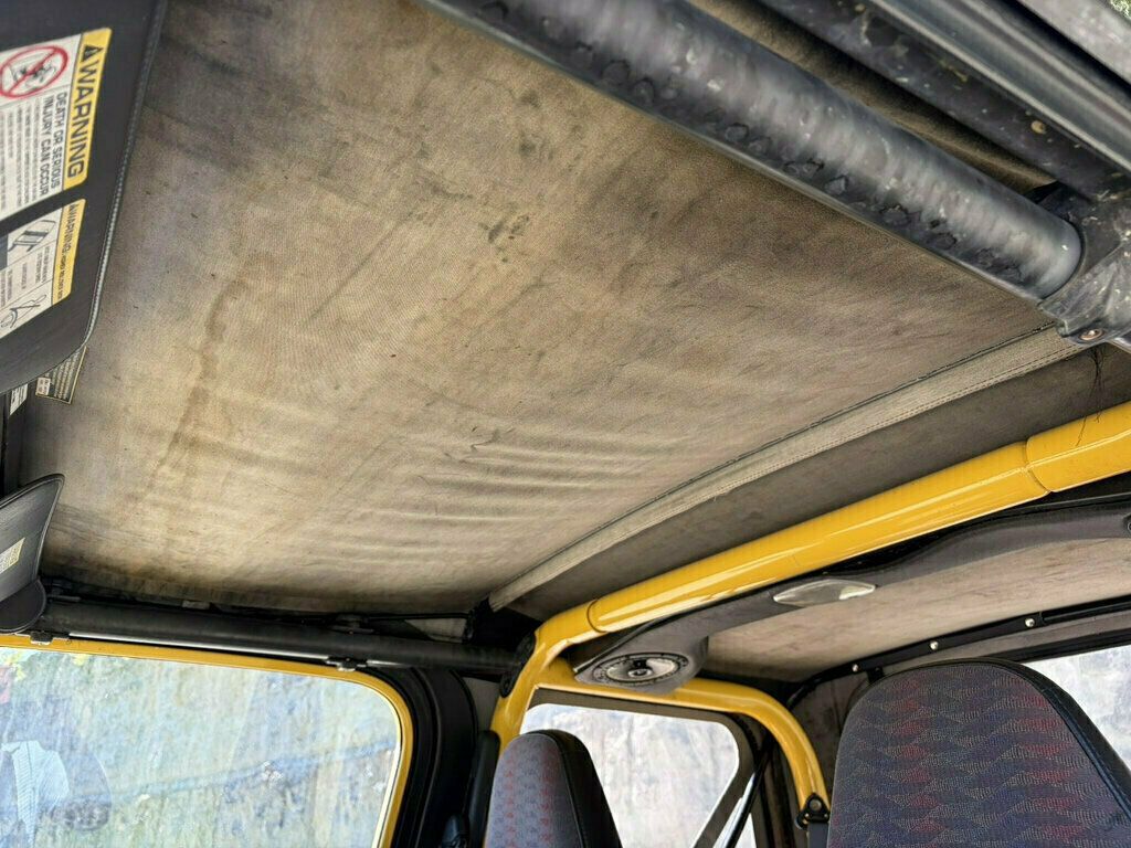 2000 Jeep Wrangler 2dr Sport - 23068343 - 20