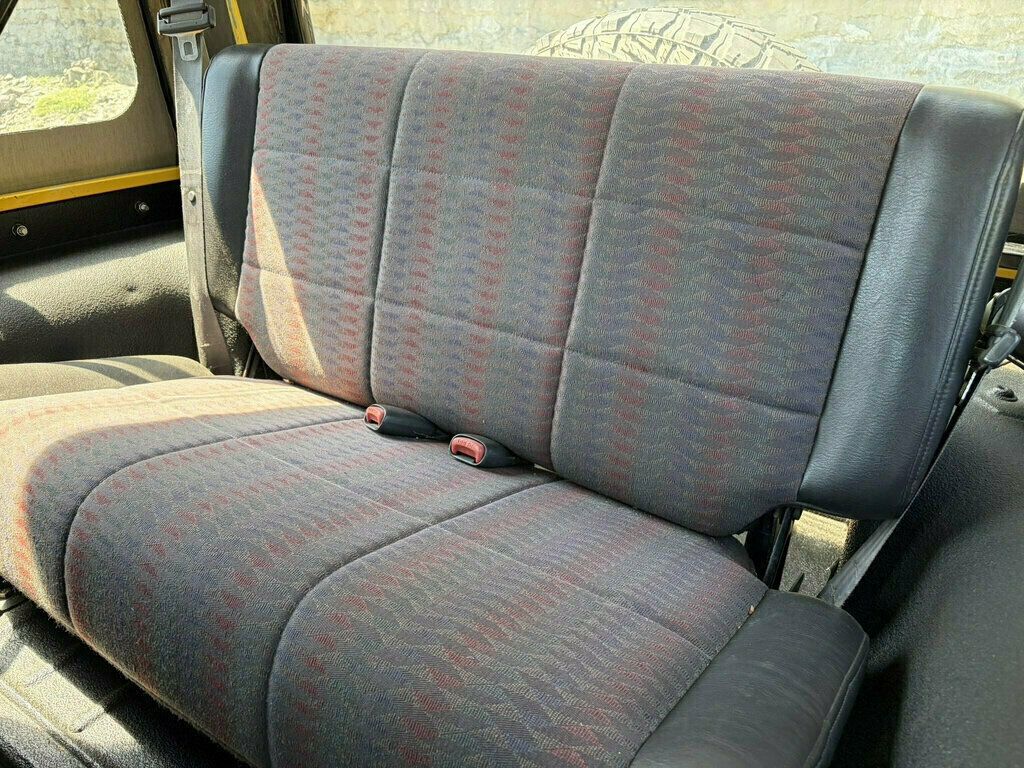 2000 Jeep Wrangler 2dr Sport - 23068343 - 21