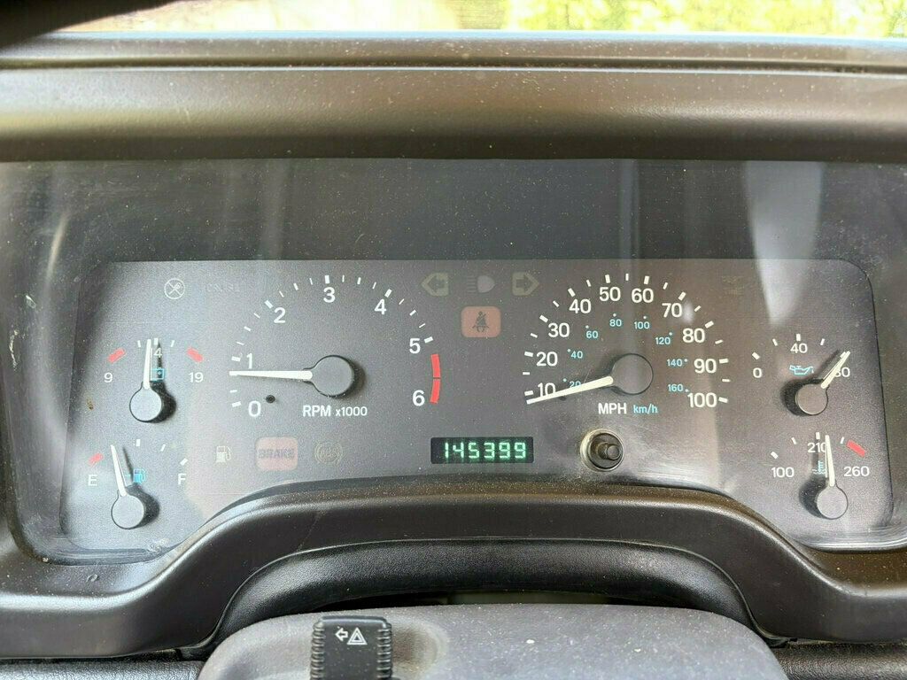 2000 Jeep Wrangler 2dr Sport - 23068343 - 27