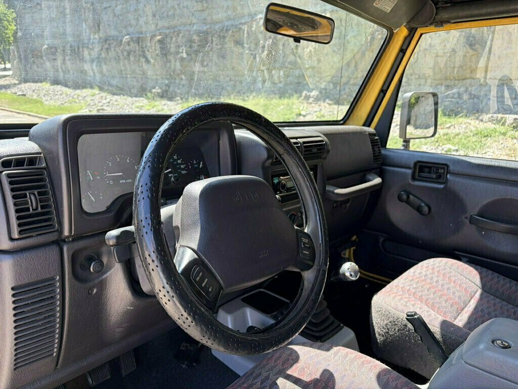 2000 Jeep Wrangler 2dr Sport - 23068343 - 28
