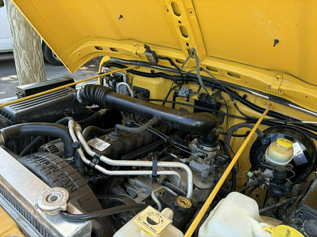 2000 Jeep Wrangler 2dr Sport - 23068343 - 38