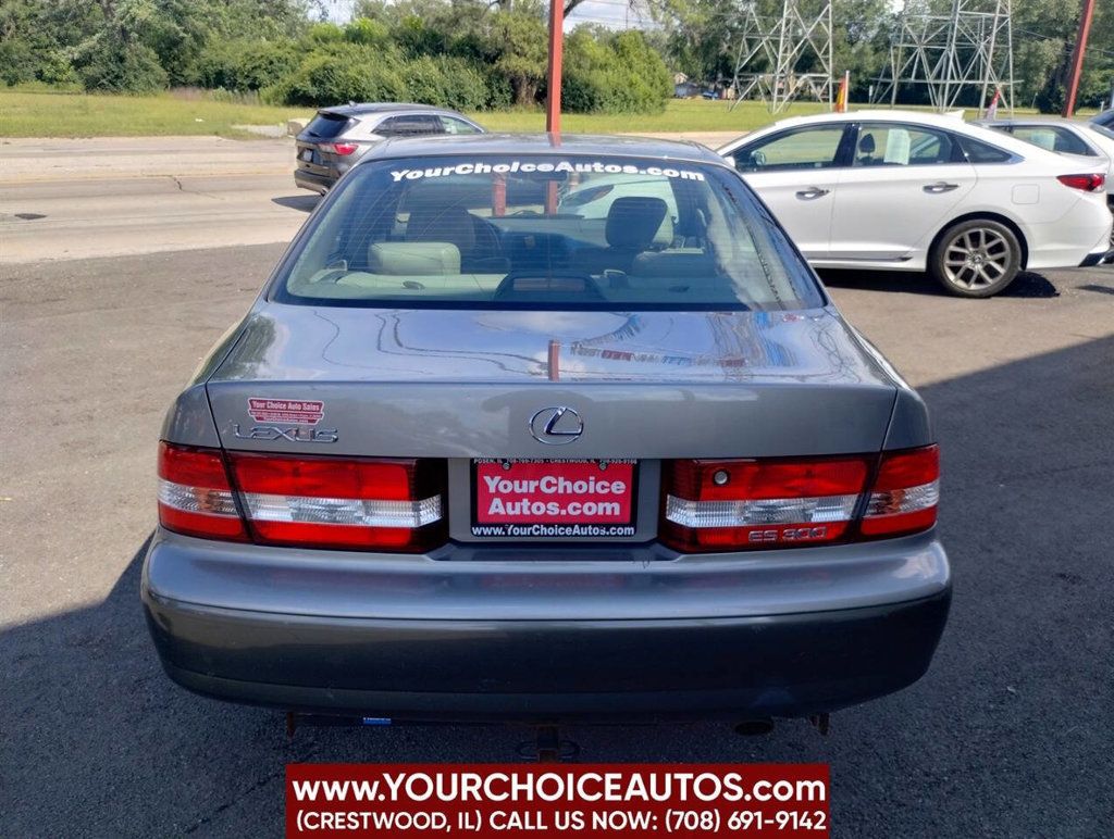2000 Lexus ES 300 4dr Sedan - 22876997 - 3