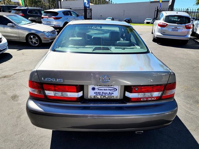 2000 Lexus ES 300 4dr Sedan - 22565033 - 11