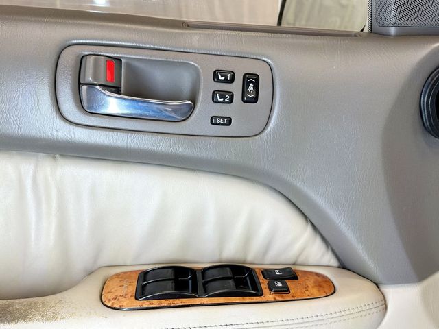 2000 Lexus LS 400 4dr Sedan - 23090447 - 15