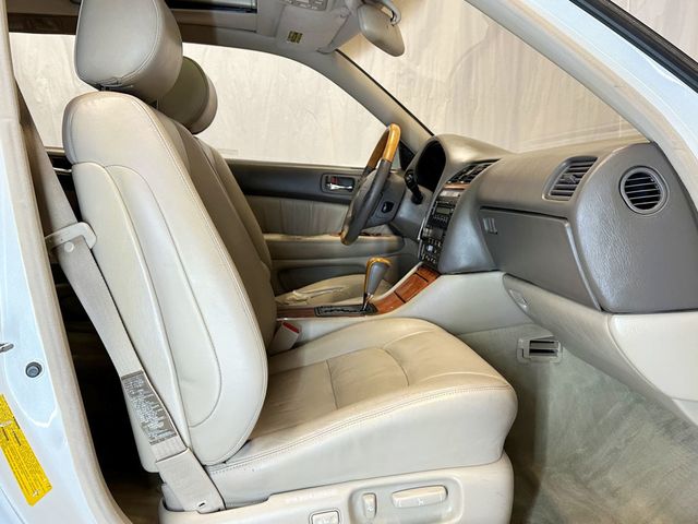 2000 Lexus LS 400 4dr Sedan - 23090447 - 17