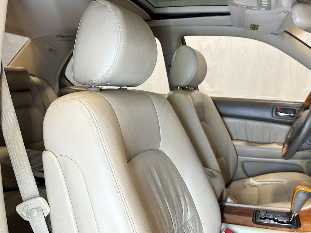 2000 Lexus LS 400 4dr Sedan - 23090447 - 19