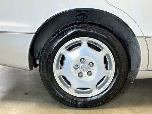 2000 Lexus LS 400 4dr Sedan - 23090447 - 37