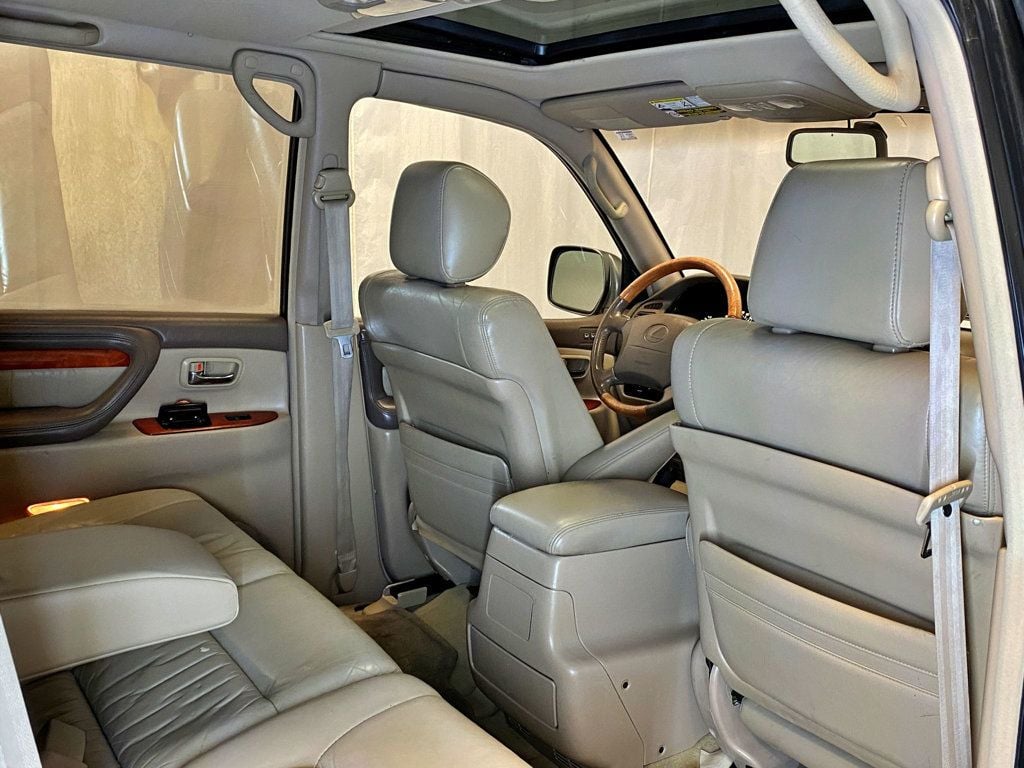 2000 Lexus LX 470 4dr SUV - 23017579 - 45