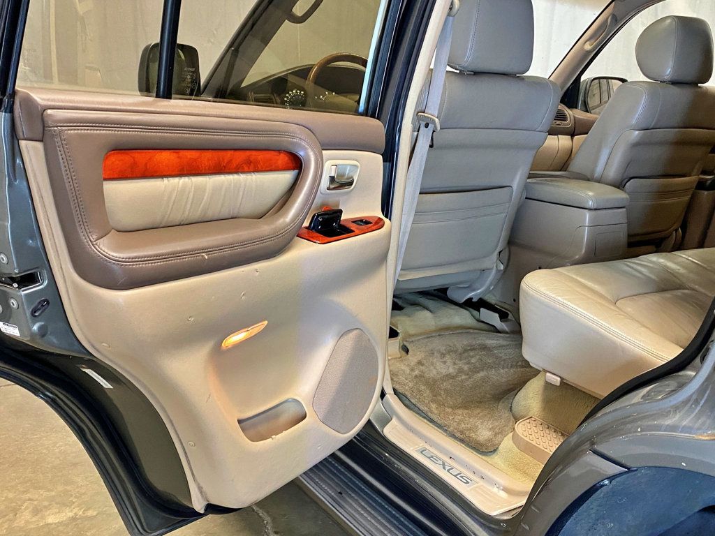 2000 Lexus LX 470 4dr SUV - 23017579 - 47