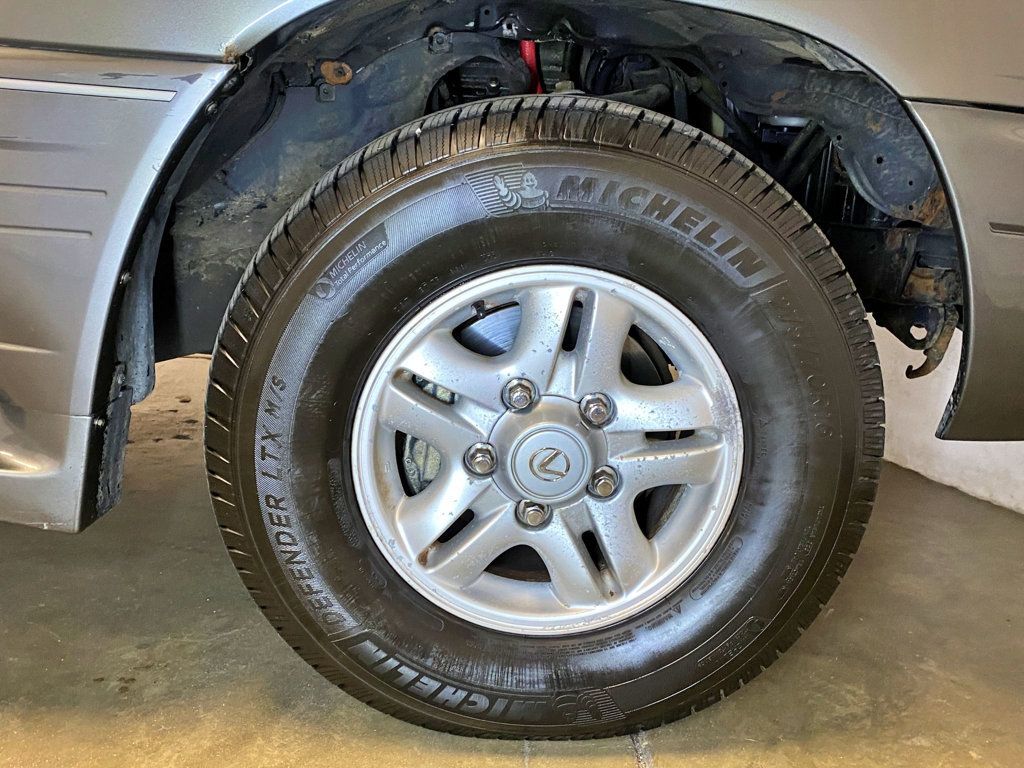 2000 Lexus LX 470 4dr SUV - 23017579 - 61