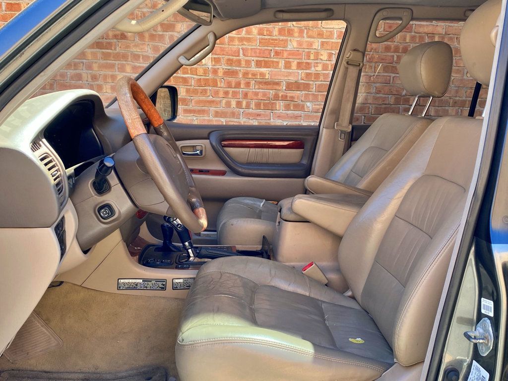 2000 Lexus LX 470 4dr SUV - 23017579 - 6