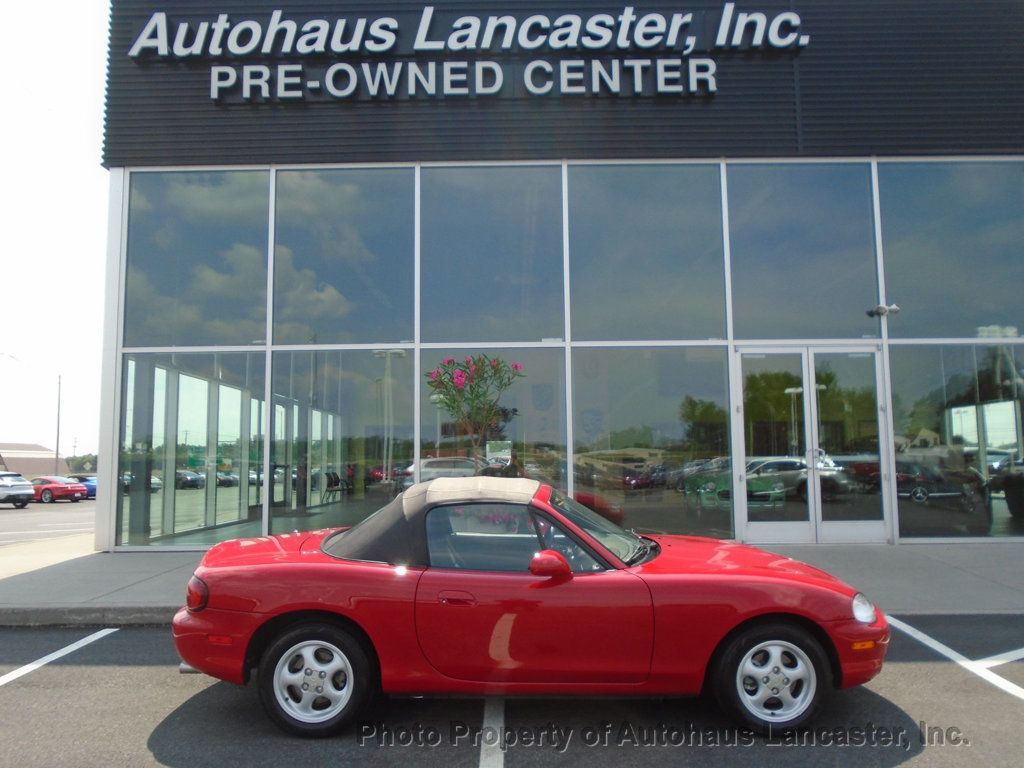 2000 Mazda MX-5 Miata 2dr Convertible Manual - 22543153