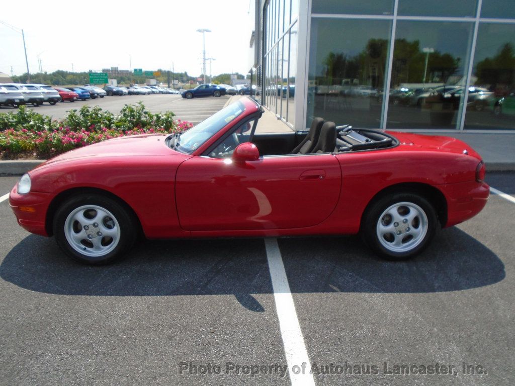 2000 Mazda MX-5 Miata 2dr Convertible Manual - 22543153 - 10