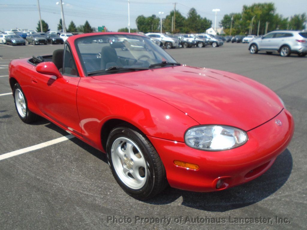 2000 Mazda MX-5 Miata 2dr Convertible Manual - 22543153 - 13