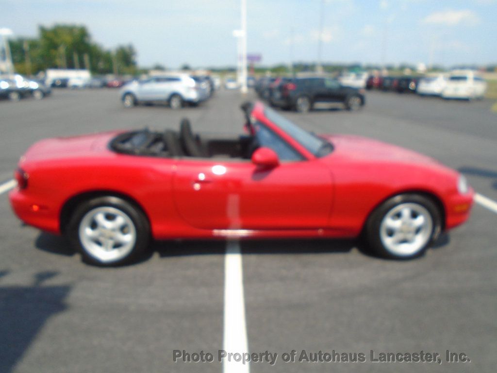 2000 Mazda MX-5 Miata 2dr Convertible Manual - 22543153 - 14