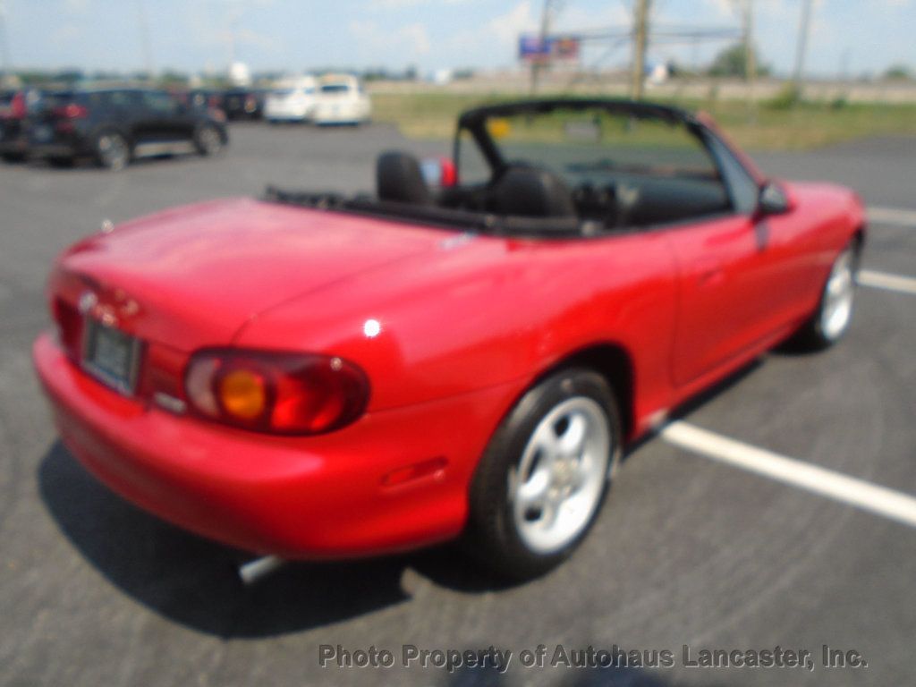 2000 Mazda MX-5 Miata 2dr Convertible Manual - 22543153 - 15