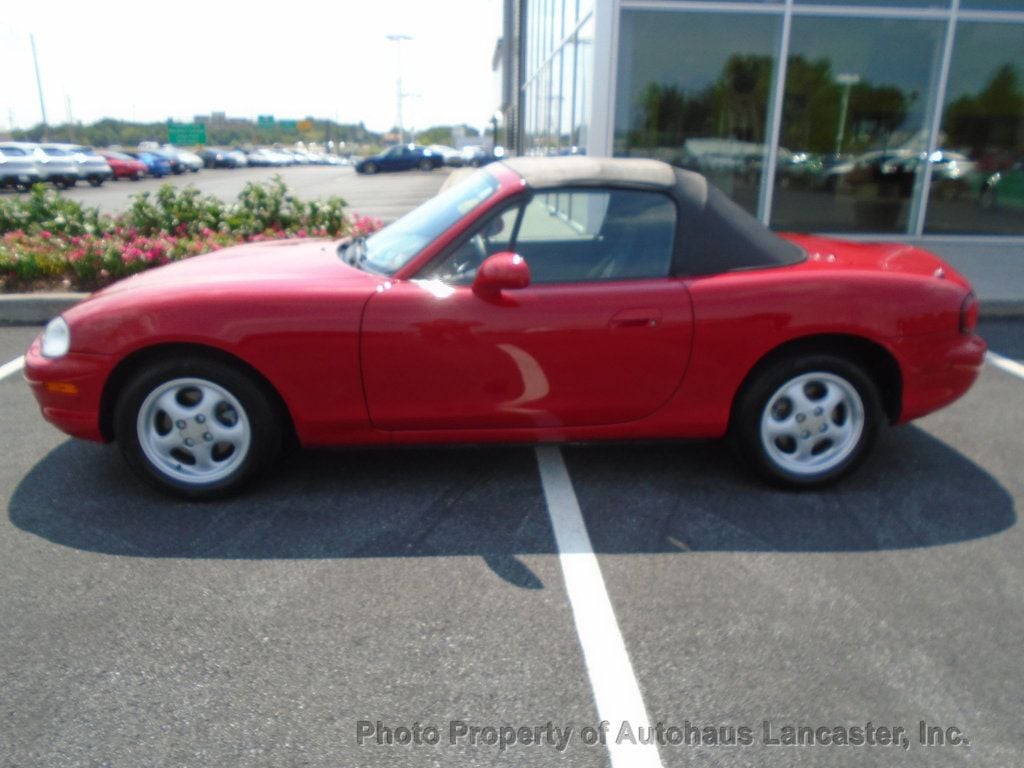 2000 Mazda MX-5 Miata 2dr Convertible Manual - 22543153 - 6