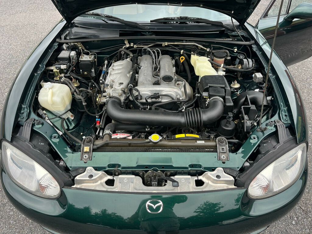 2000 Mazda MX-5 Miata Recently Traded back in from a family Member - 23050003 - 18