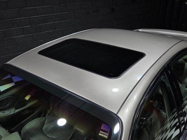 2000 Pontiac Bonneville 4dr Sedan SSEi - 22975788 - 25