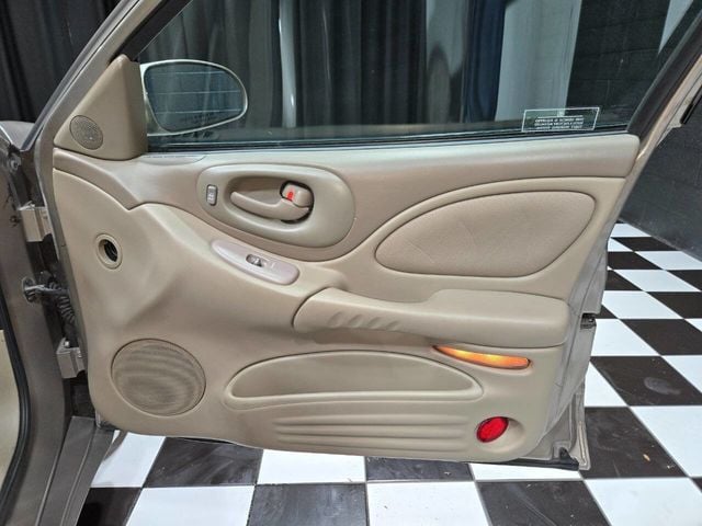 2000 Pontiac Bonneville 4dr Sedan SSEi - 22975788 - 65