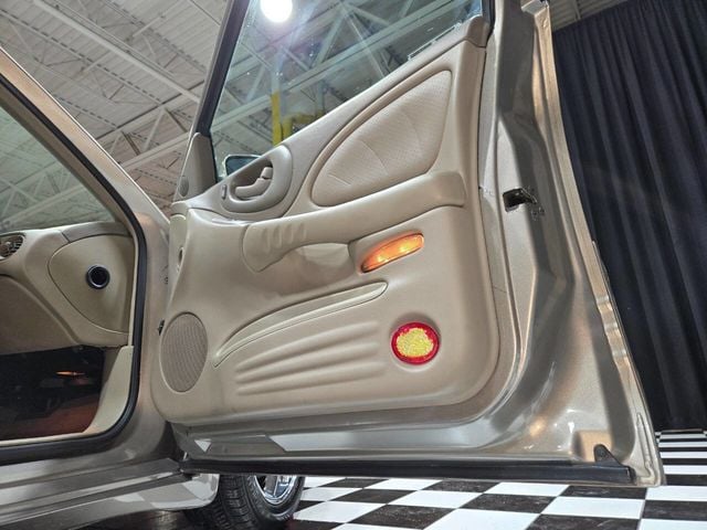 2000 Pontiac Bonneville 4dr Sedan SSEi - 22975788 - 66