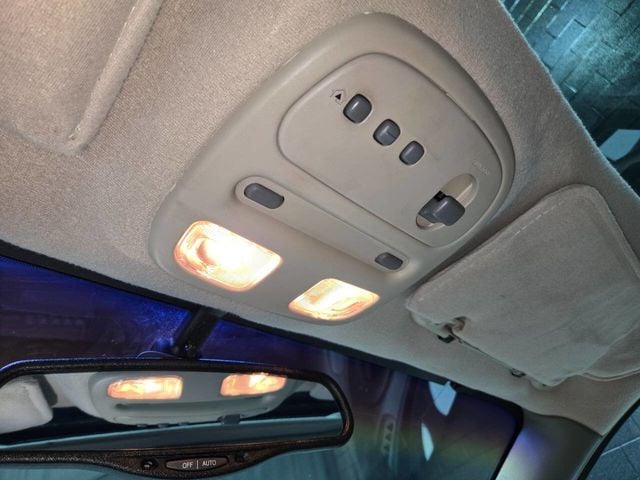 2000 Pontiac Bonneville 4dr Sedan SSEi - 22975788 - 97