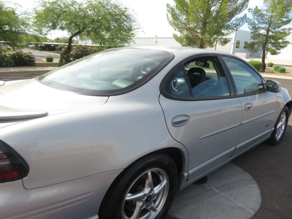 2000 Pontiac Grand Prix GTP photo 4