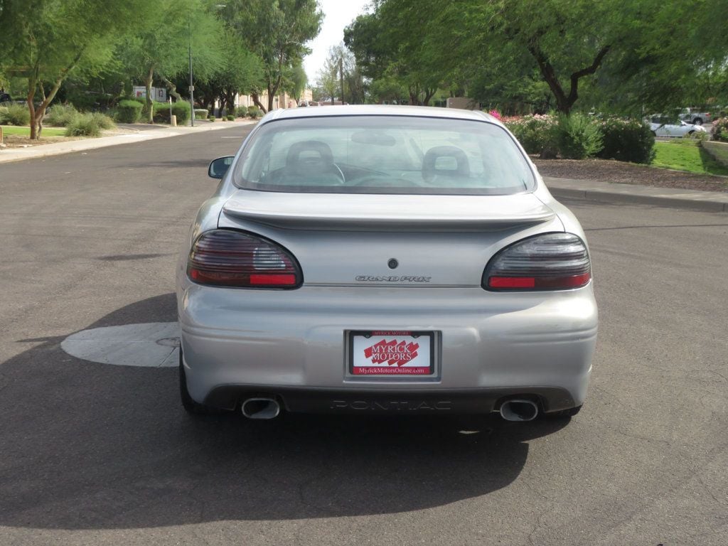 2000 Pontiac Grand Prix GTP photo 6