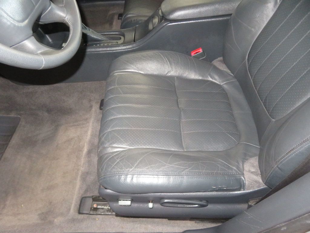 2000 Pontiac Grand Prix GTP photo 12