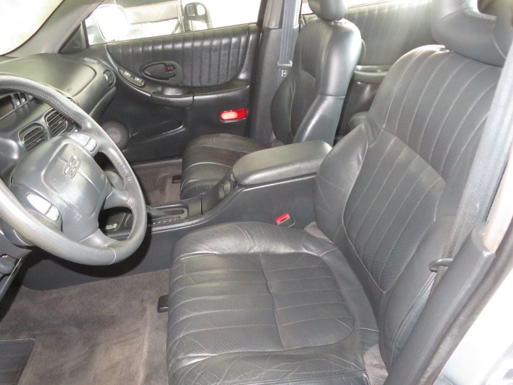 2000 Pontiac Grand Prix GTP photo 13
