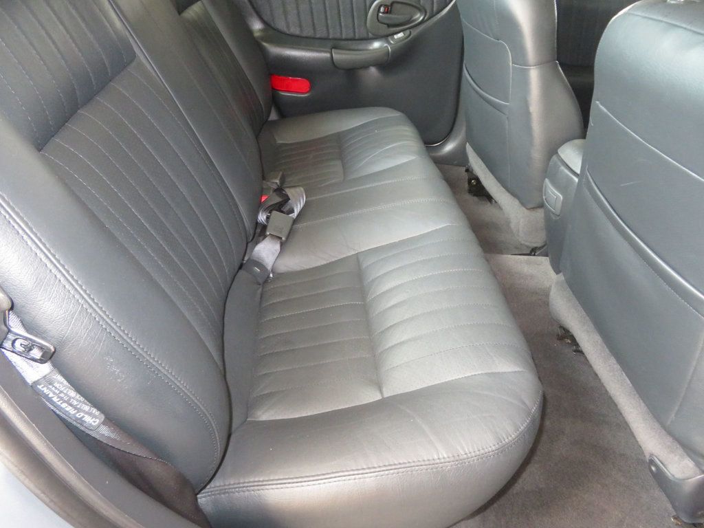 2000 Pontiac Grand Prix GTP photo 20
