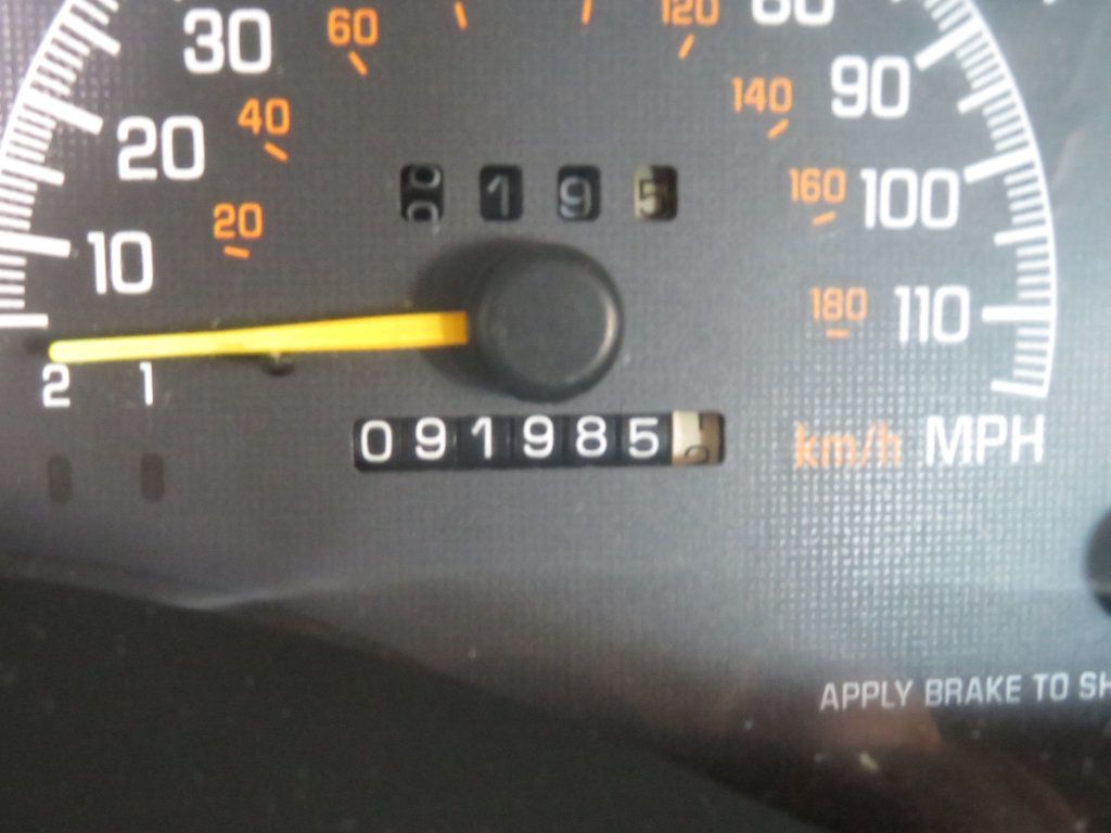2000 Pontiac Grand Prix GTP photo 30