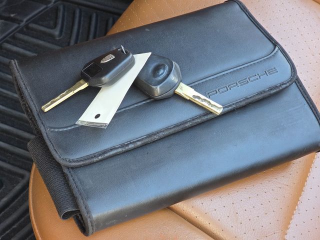 2000 Porsche 911 C4 CARRERA CAB  - 19704575 - 68