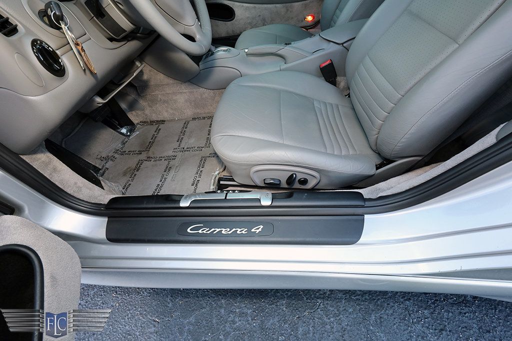 2000 Porsche 911 Carrera 2dr Carrera 4 Coupe w/Tiptronic - 23086843 - 12
