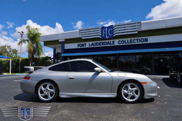 2000 Porsche 911 Carrera 2dr Carrera 4 Coupe w/Tiptronic - 23086843 - 1