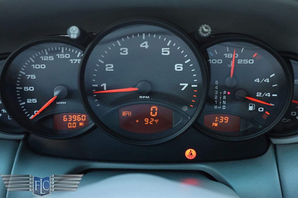 2000 Porsche 911 Carrera 2dr Carrera 4 Coupe w/Tiptronic - 23086843 - 25