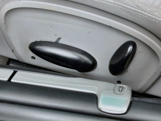 2000 Porsche 911 Carrera 2dr Carrera Coupe 6-Speed Manual - 23073128 - 21