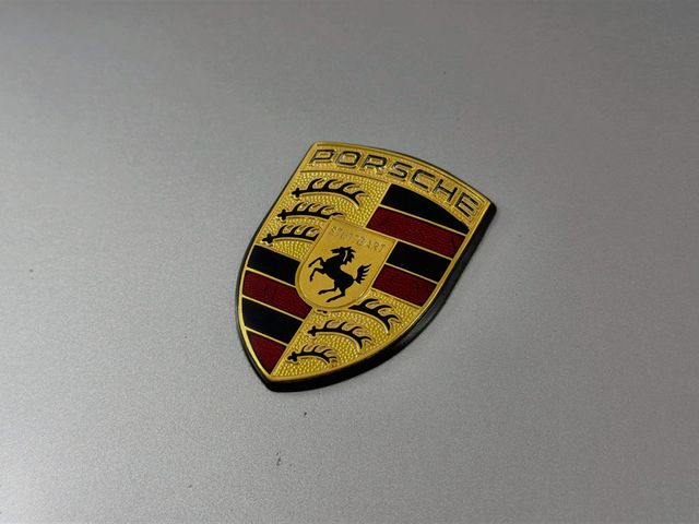 2000 Porsche 911 Carrera 2dr Carrera Coupe 6-Speed Manual - 23073128 - 32