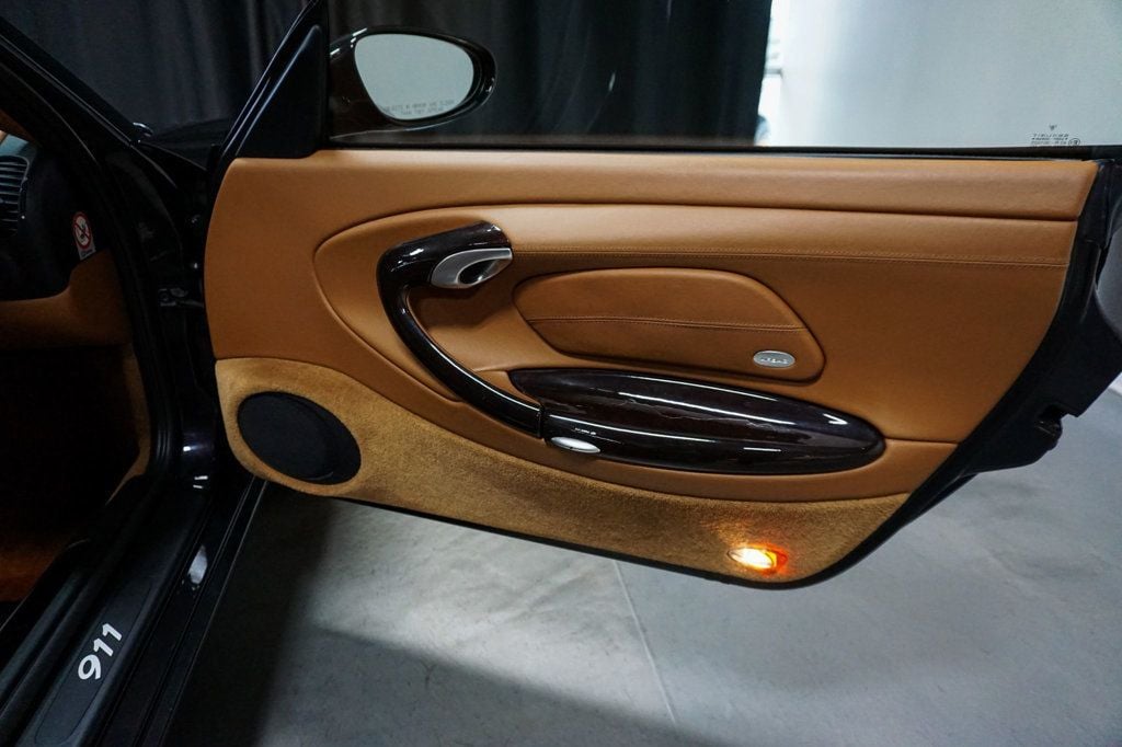 2000 Porsche 911 Carrera *911 Carrera 4 AWD* *Millennium Edition* *Violetchromaflair* - 22952758 - 36