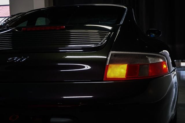 2000 Porsche 911 Carrera *911 Carrera 4 AWD* *Millennium Edition* *Violetchromaflair* - 22952758 - 69