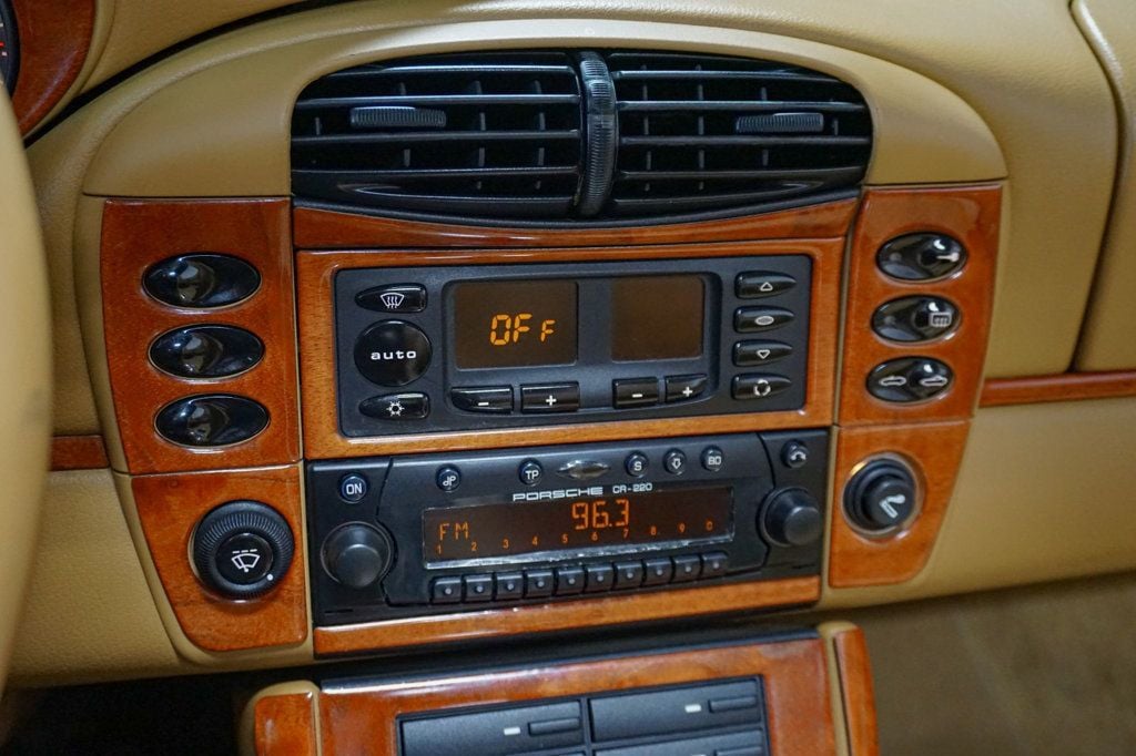 2000 Porsche 911 Cabriolet photo 13