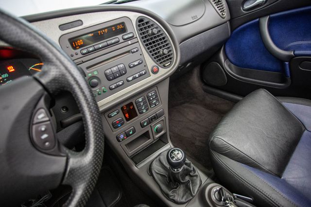 2000 Saab 9-3 2dr Convertible Viggen Manual w/Black Top - 22931445 - 46