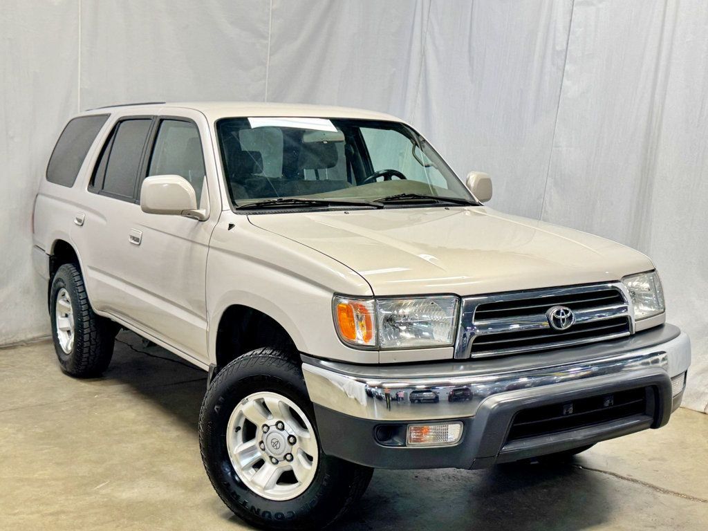 2000 Toyota 4Runner 4dr SR5 3.4L Automatic *CLEAN FRAME* - 23032319 - 1