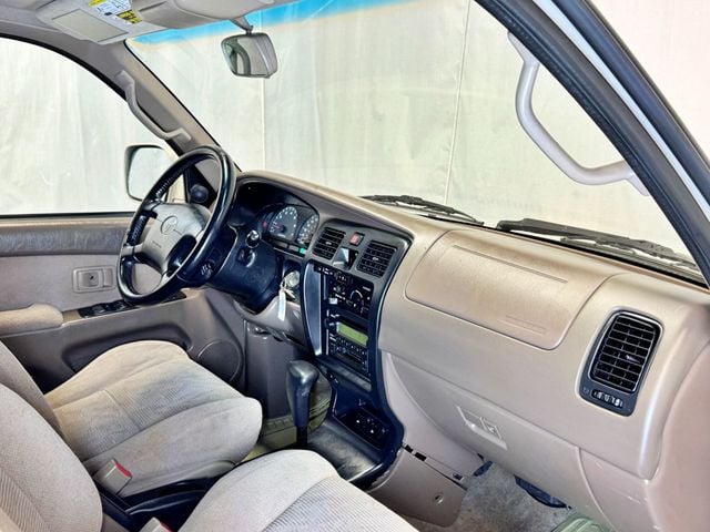 2000 Toyota 4Runner 4dr SR5 3.4L Automatic *CLEAN FRAME* - 23032319 - 19