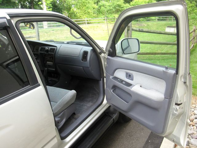 2000 Toyota 4Runner SR5 - 22469651 - 21