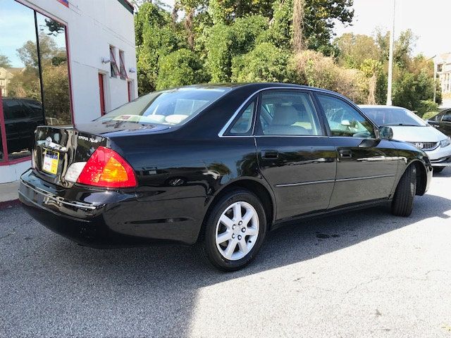 2000 Toyota Avalon 4dr Sedan XLS w/Bench Seat - 18236401 - 5