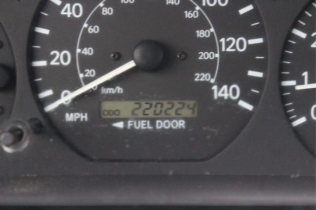 2000 Toyota Camry 4dr Sedan LE Automatic - 23011876 - 7