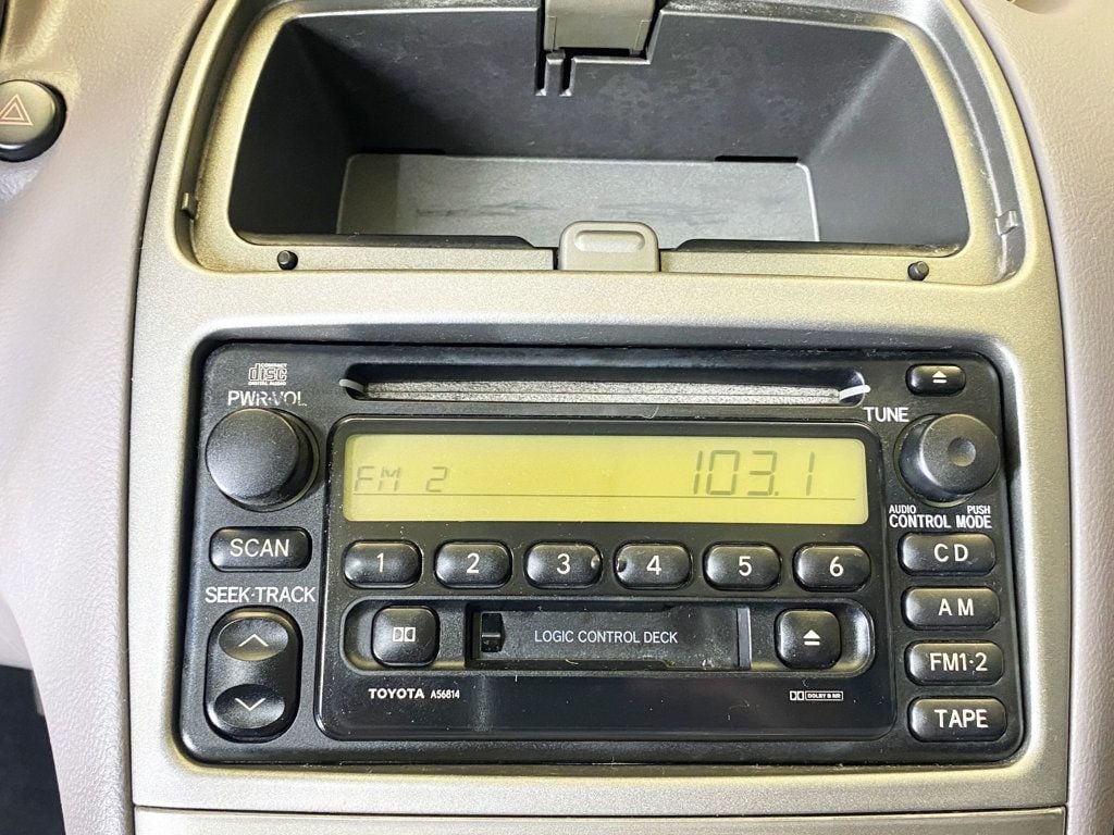 2000 Toyota Celica GT - 22871074 - 28