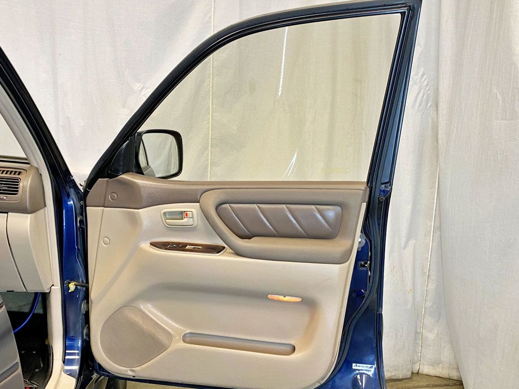 2000 Toyota Land Cruiser   - 23011287 - 17